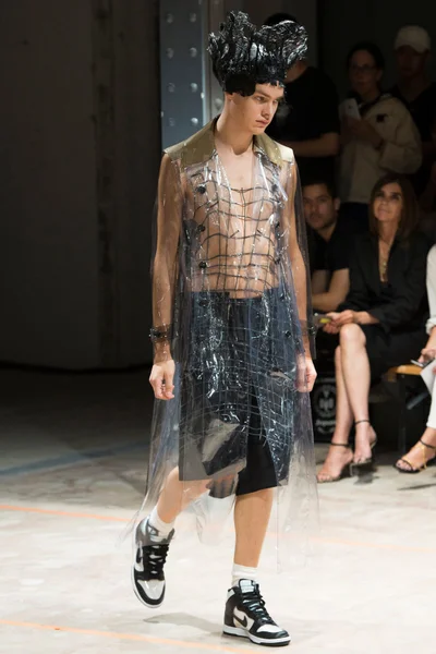 Look 38